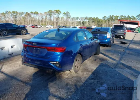 2021 Kia Forte Lxs из США, поврежденный, VIN 3KPF24AD1ME332992